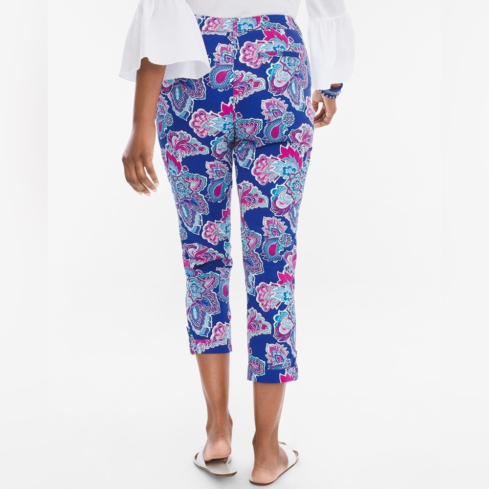 Chico’s Comfort Waist Luxe Utility Outline Floral Crops - Picture 2 of 8